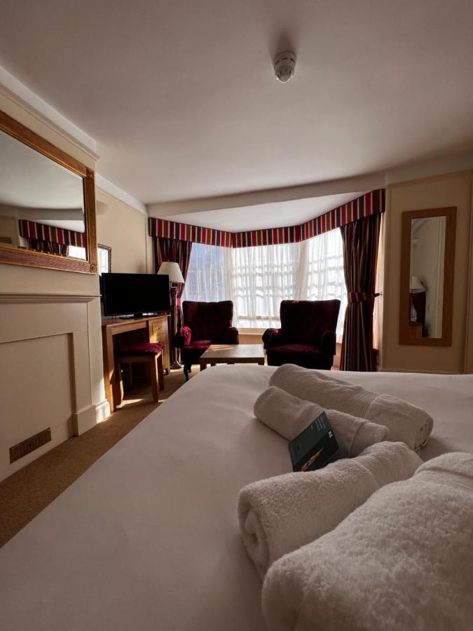 The Royal Lion Hotel ไลม์รีจิส ภายนอก รูปภาพ